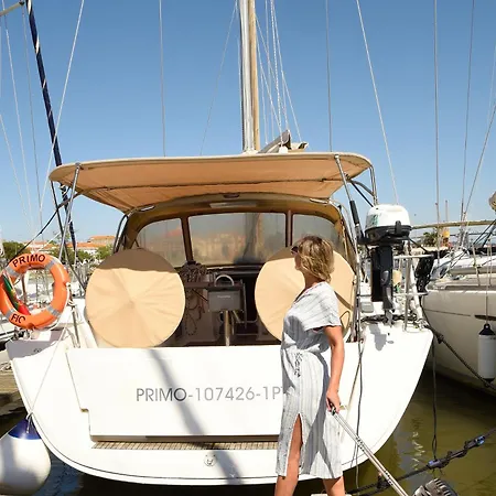 Primo By Mondego Yachts Hotel na wodzie *