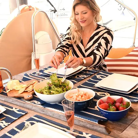 Primo By Mondego Yachts Hotel na wodzie