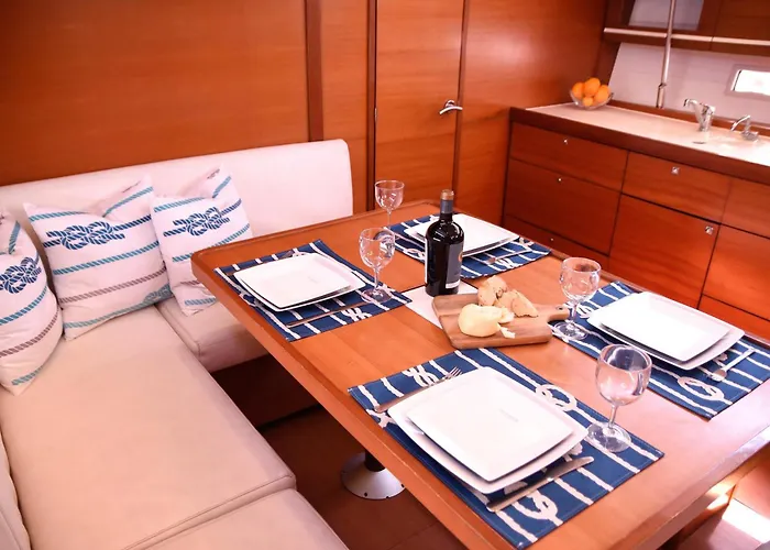 Primo By Mondego Yachts Båthotell